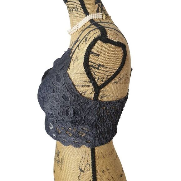 Women's Bralette Large Stretchy Lace Crop Top Cross Back Tank Top Large NWOT - Picture 4 of 8